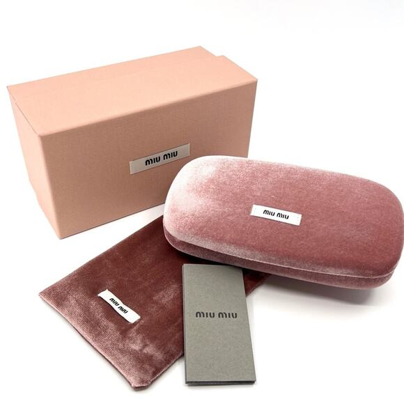 NEW!!! Miu Miu MU 06ZS 1425S0 White Sunglasses, Authentic - Picture 8 of 8